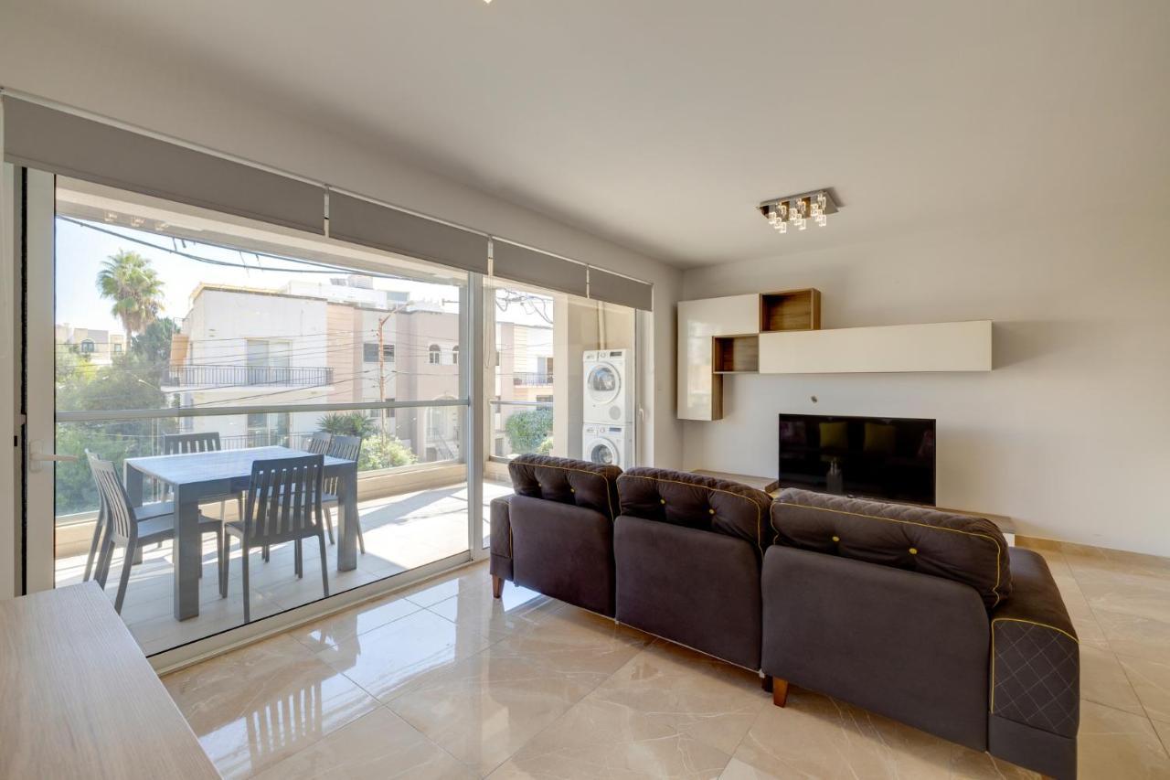 Marvellous 3Br Apartment In Central St Julians San Ġiljan Kültér fotó
