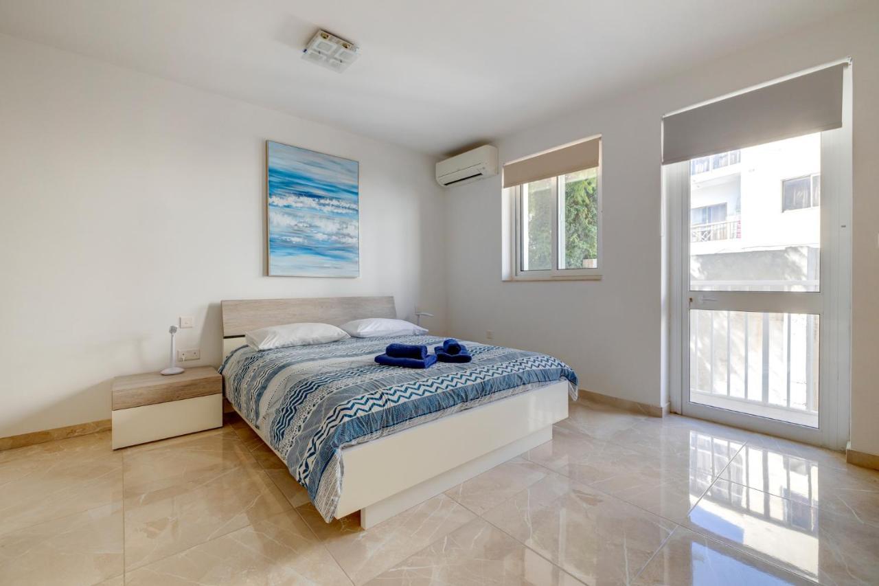 Marvellous 3Br Apartment In Central St Julians San Ġiljan Kültér fotó