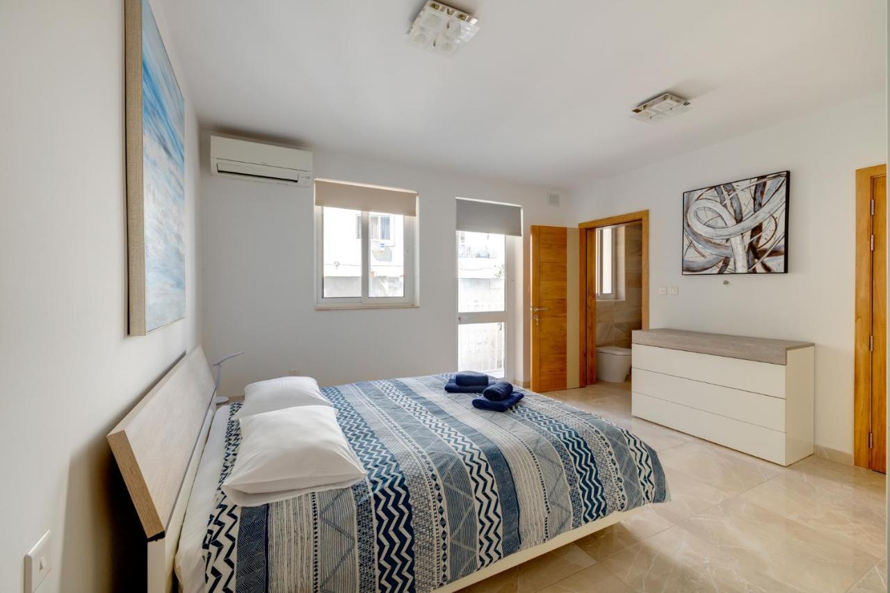 Marvellous 3Br Apartment In Central St Julians San Ġiljan Kültér fotó