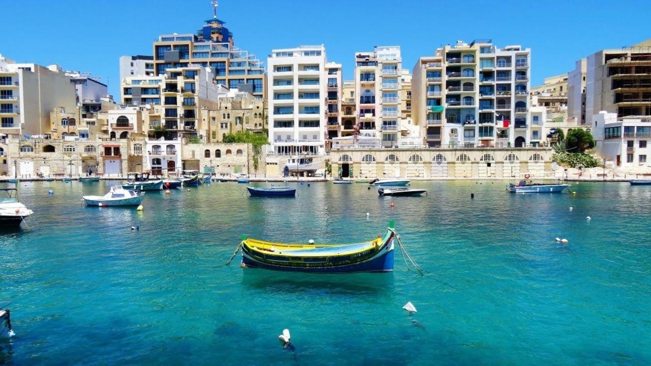 Marvellous 3Br Apartment In Central St Julians San Ġiljan Kültér fotó